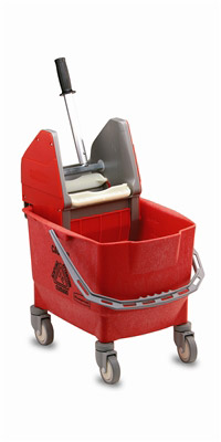 Chariot de menage Rubbermaid combo bravo 25 L rouge avec presse